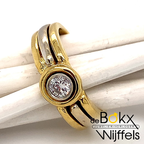 18 karaat gouden ring met zirkonia steen maat 59 - 51452 18 karaat gouden ring met zirkonia steen maat 59 - 51452