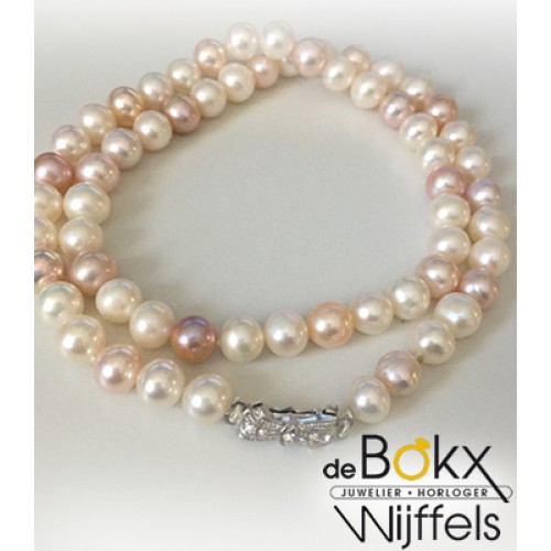 Zoetwater parel collier van 49cm - 51301 Zoetwater parel collier van 49cm - 51301
