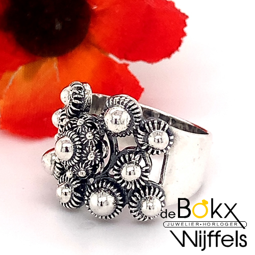 Breede Dutch Button ring maat 58 - 57432 Breede Dutch Button ring maat 58 - 57432