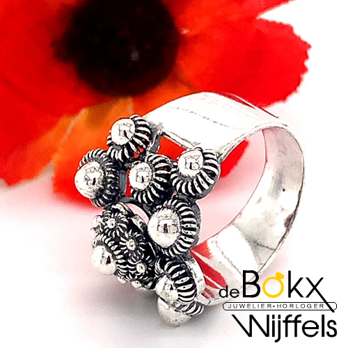 Breede Dutch Button ring maat 58 - 57432 Breede Dutch Button ring maat 58 - 57432