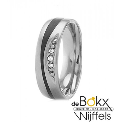 Titanium trouwring met carbon en 3 diamanten 52553 - 56225 Titanium trouwring met carbon en 3 diamanten 52553 - 56225