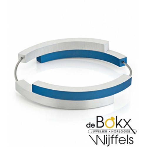 Clic by suzanne armband A32B Blauw met vier bogen met dubbele magneetsluitingen - 56287 Clic by suzanne armband A32B Blauw met vier bogen met dubbele magneetsluitingen - 56287