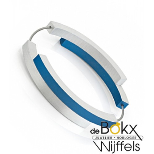 Clic by suzanne armband A32B Blauw met vier bogen met dubbele magneetsluitingen - 56287 Clic by suzanne armband A32B Blauw met vier bogen met dubbele magneetsluitingen - 56287