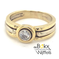 18 karaat gouden ring met zirkonia steen maat 58 - 51452 18 karaat gouden ring met zirkonia steen maat 58 - 51452