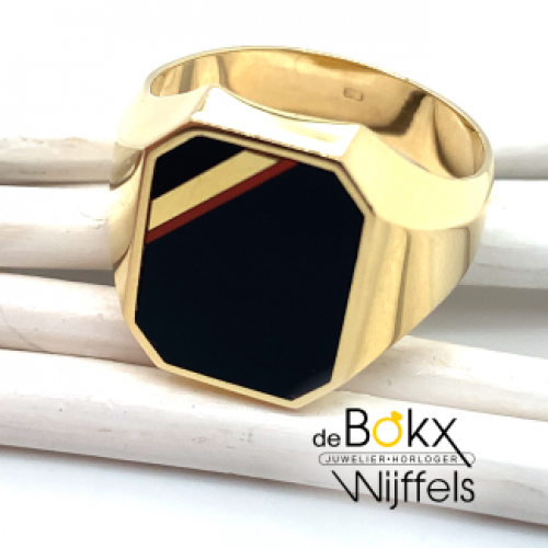 Gouden ring met een onyx maat 19.5 /61 - 51461