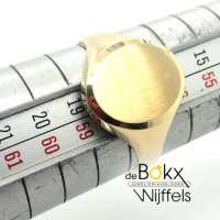 Gouden ring met ovaal graveervlak maat 59 - 51465