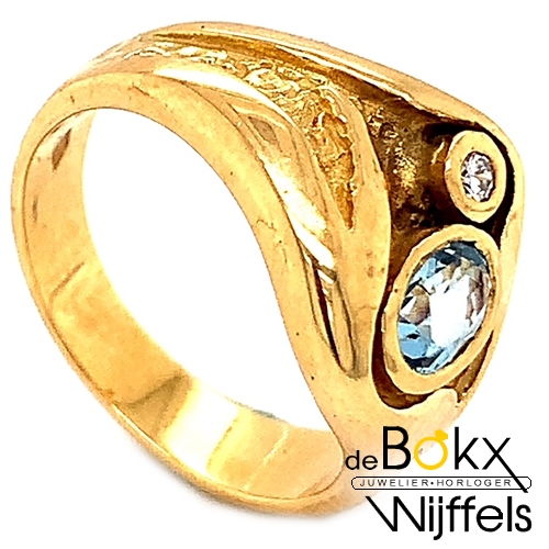 Bijzondere gouden 18 karaat ring met aquamarijn in maat 55 - 51614