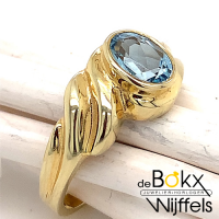 prachtige geel gouden ring met aqaumarijn in maat 55 - 51616 prachtige geel gouden ring met aqaumarijn in maat 55 - 51616