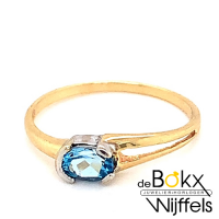 geel en wit gouden ring met blauwe topaas maat 57 - 51743 geel en wit gouden ring met blauwe topaas maat 57 - 51743