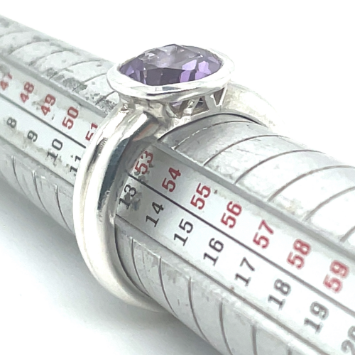 zikveren ring maat 54 met een paarse zirkonia - 51883 zikveren ring maat 54 met een paarse zirkonia - 51883