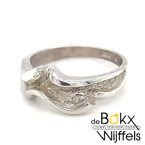 zilveren ring met robuste uitstraling maat 55 - 51910 zilveren ring met robuste uitstraling maat 55 - 51910