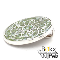 Zilveren ronde hanger met ingelegt parermoer mozaik met groene ondergrond - 52646 Zilveren ronde hanger met ingelegt parermoer mozaik met groene ondergrond - 52646