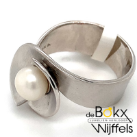 Parel ring van bastian inverun in zilver maat 56 - 54353 Parel ring van bastian inverun in zilver maat 56 - 54353