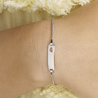 Witgoud graveerarmband kinderen 11-13cm met een hartje - 54356