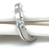 zilveren ring met zirkonia steentjes maat 54 - 53236 zilveren ring met zirkonia steentjes maat 54 - 53236