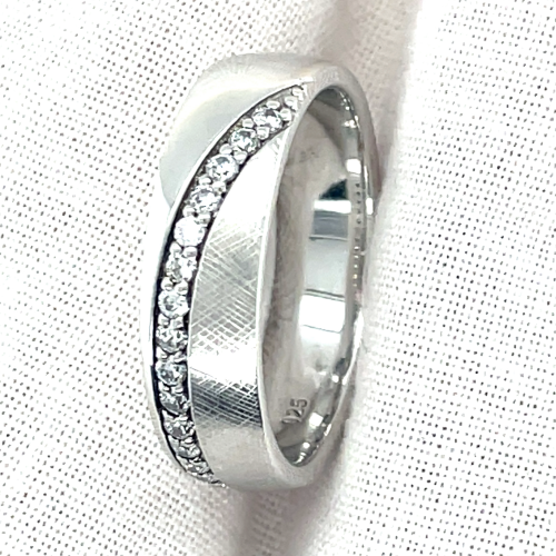 gescratsche bandring in zilver gerhodineerd met zirkonia maat 56 - 53578