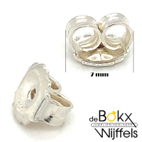 2 stuks Grotere zilveren sluitingen / achterkantjes voor oorknoppen 7mm - 54795 2 stuks Grotere zilveren sluitingen / achterkantjes voor oorknoppen 7mm - 54795