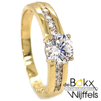 Damesringen goud met veel zirkonia maat 61 - 54844 Damesringen goud met veel zirkonia maat 61 - 54844