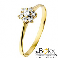 Geelgoud damesringen met rozet gezette zirkonia maat 50 - 54848