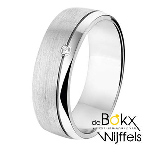 Amorio Trouwring zilver A310 met diamant - 55463 Amorio Trouwring zilver A310 met diamant - 55463