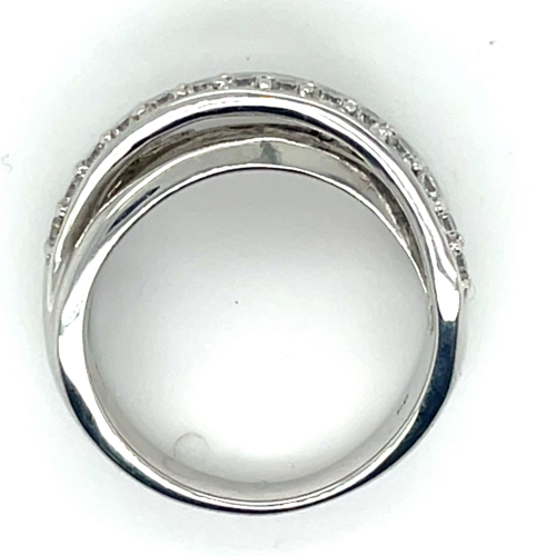 brede zilveren ring met veel sirkonia steentjes maat 56 - 55333
