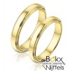 Trouwring van Angeli di Bosca fijne geel gouden ringen met graveer lijnen model: 1068 - 52922 Trouwring van Angeli di Bosca fijne geel gouden ringen met graveer lijnen model: 1068 - 52922