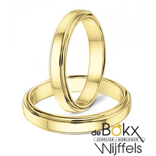 Trouwring van Angeli di Bosca fijne geel gouden ringen met graveer lijnen model: 1068 - 52922 Trouwring van Angeli di Bosca fijne geel gouden ringen met graveer lijnen model: 1068 - 52922