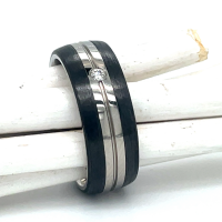 Titanium ring met carbon en diamant maat 52 - 56205 Titanium ring met carbon en diamant maat 52 - 56205