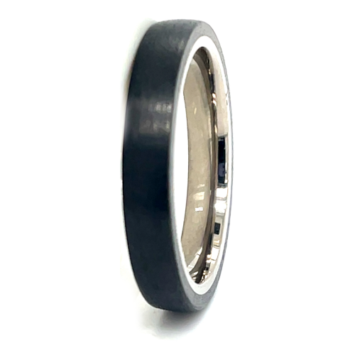 Smalle titanium trouwring met carbon maat 61 - 56220 Smalle titanium trouwring met carbon maat 61 - 56220