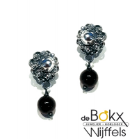 Oorstekers zeeuwse knopjes 8mm granaat - 57433 Oorstekers zeeuwse knopjes 8mm granaat - 57433