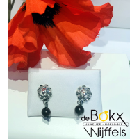 Oorstekers zeeuwse knopjes 8mm granaat - 57433