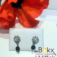 Oorstekers zeeuwse knopjes 8mm granaat - 57433 Oorstekers zeeuwse knopjes 8mm granaat - 57433