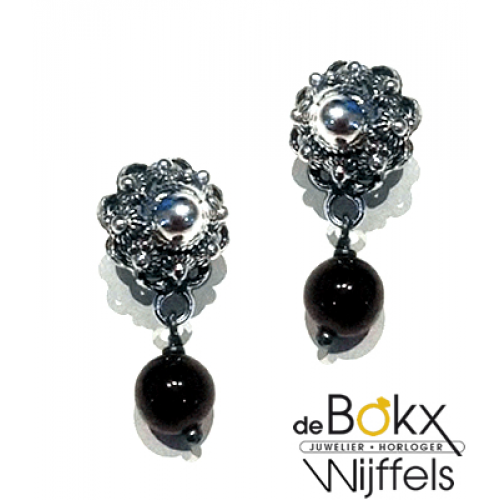 Oorstekers zeeuwse knopjes 8mm granaat - 57433 Oorstekers zeeuwse knopjes 8mm granaat - 57433