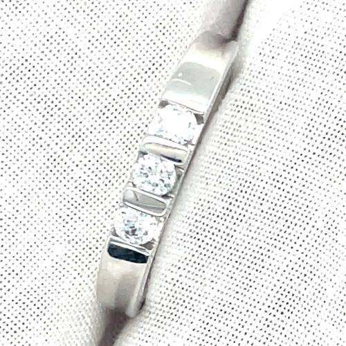 Memoire ring zilver met 3 zirkonia steentjes maat 56 - 55644