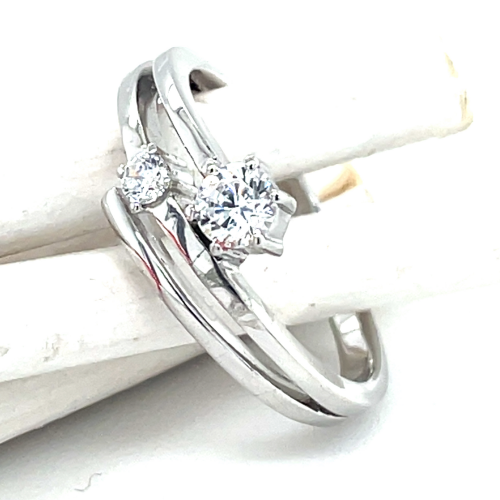 Zilver ring maat 56 met 2 zirkonia steentjes - 55959