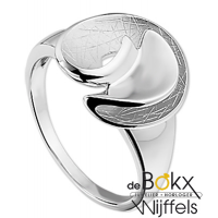 Gescratcht zilveren ring in maat 56 - 55897 Gescratcht zilveren ring in maat 56 - 55897