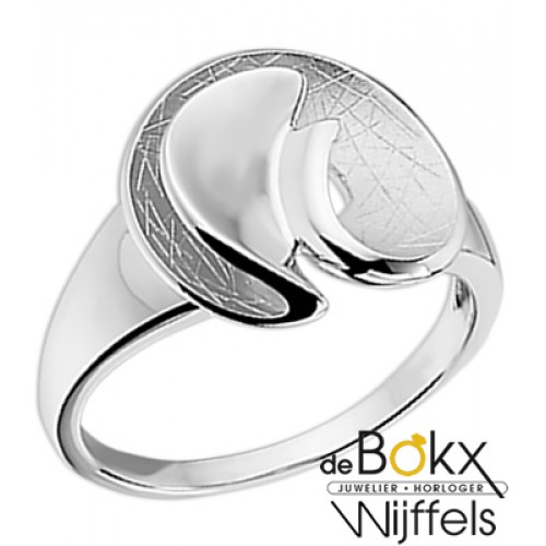 Gescratcht zilveren ring in maat 56 - 55897