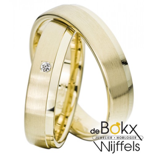 Bewerkte geel gouden Rauschmayer trouwringenmet met 1 diamant in 8k goud - 56643