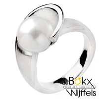Parel ring van bastian inverun maat 53 - 56001 Parel ring van bastian inverun maat 53 - 56001
