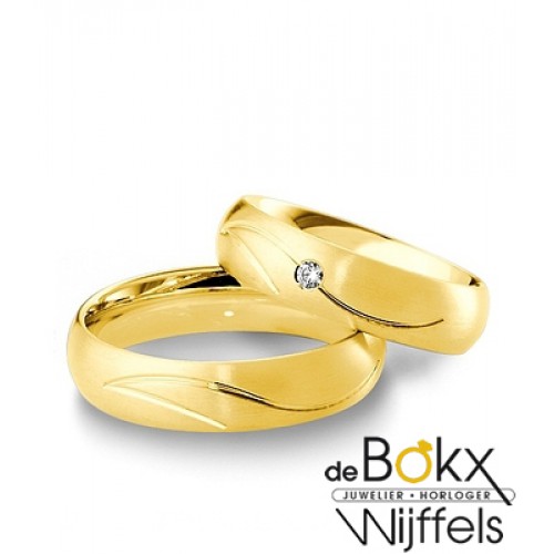 Breuning trouwringen geel goud 8 karaat met diamant - 56620