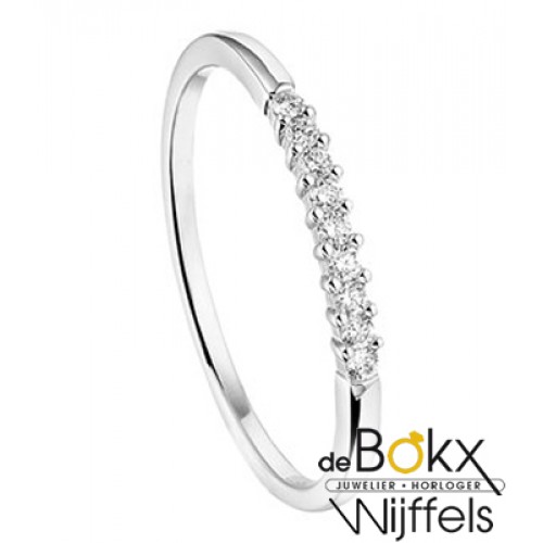 Witgoud damesring met diamant maat 53 - 56814 Witgoud damesring met diamant maat 53 - 56814