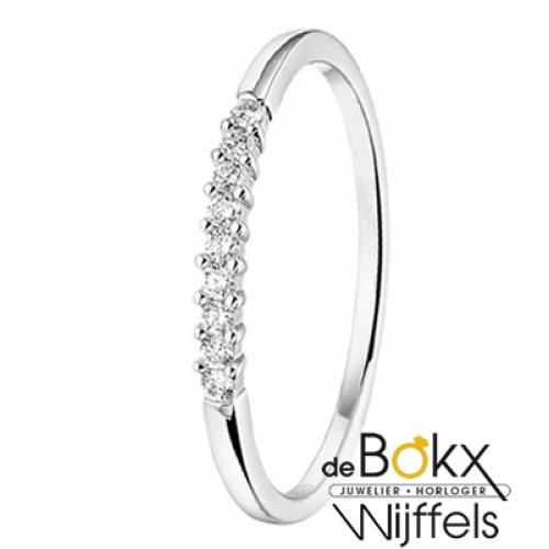 Witgoud damesring met diamant maat 53 - 56814 Witgoud damesring met diamant maat 53 - 56814