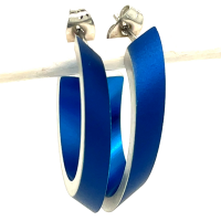 Clic by suzanne oorbellen O21B blauw kleur creool ovaal in verstek met steker - 57701