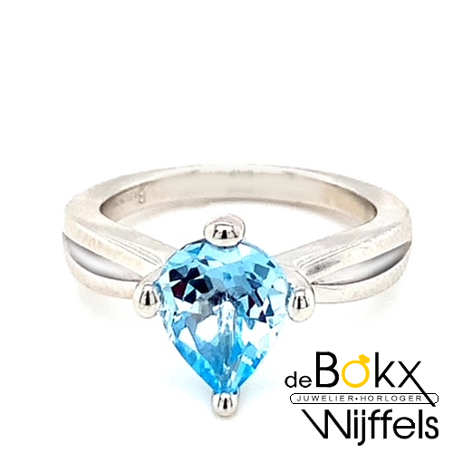 zilveren ring met blauwe topaas maat 53 - 57726