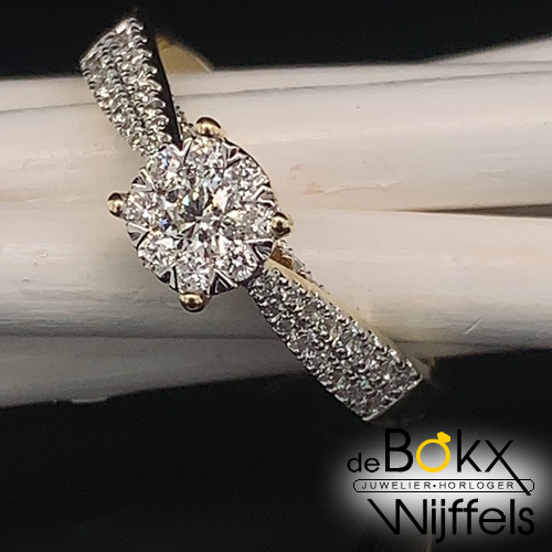 Gouden verlovingsring met diamanten maat 53 - 58182 Gouden verlovingsring met diamanten maat 53 - 58182