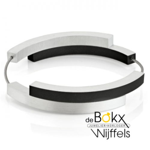 Clic by suzanne armband A32Z zwart met vier bogen met dubbele magneetsluitingen - 600098 Clic by suzanne armband A32Z zwart met vier bogen met dubbele magneetsluitingen - 600098