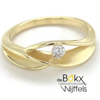Prachtige gouden ring maat 54 met zirkonia steentje - 600303 Prachtige gouden ring maat 54 met zirkonia steentje - 600303