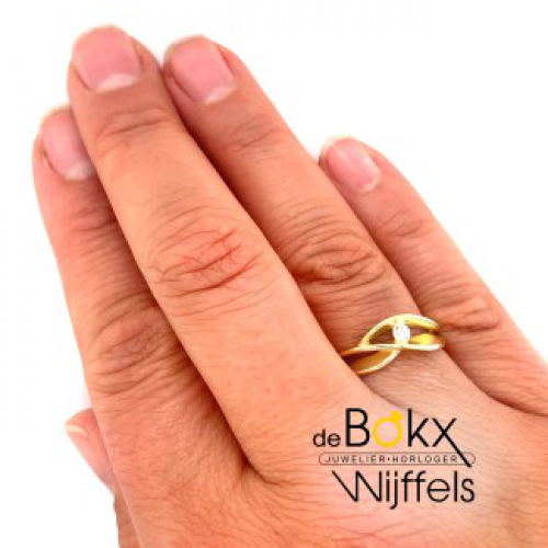 Prachtige gouden ring maat 54 met zirkonia steentje - 600303 Prachtige gouden ring maat 54 met zirkonia steentje - 600303