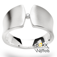 ring met diamant van bastian inverun maat 54 - 600366 ring met diamant van bastian inverun maat 54 - 600366