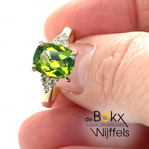 gouden ring met diamant en groene piridoot maat 55 - 600443